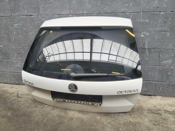 HAYON SKODA OCTAVIA BREAK 2013-2019 - Vue 1